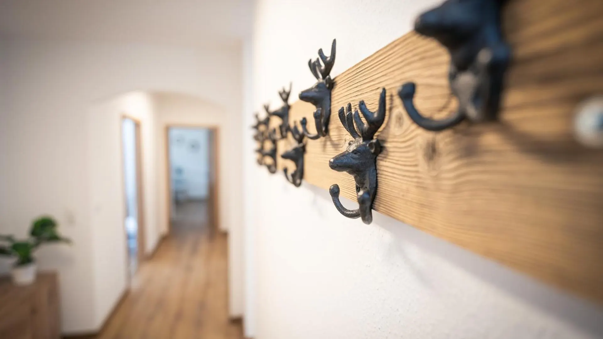Apartment Pott-Alm, Zentrale Grosse Ferienwohnung Im Herzen Bad Reichenhalls Mit 3 Schlafzimmern Germany